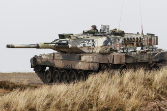德国首批对乌军援豹2增加4辆