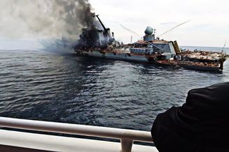 莫斯科号巡洋舰起火后照片曝光