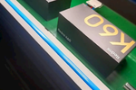 Redmi K60正量产备货！首发3款配置/外形大曝光：性价杀器